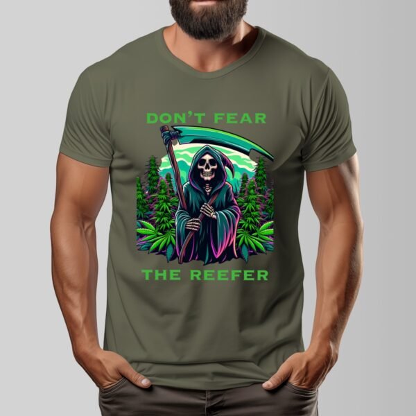 "Don't Fear the Reefer" Men's T-Shirt – Embrace the Chill Vibes!