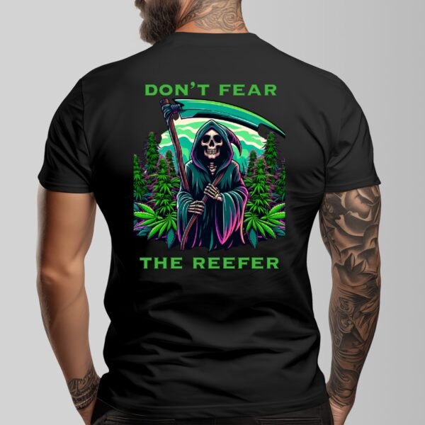 "Don't Fear the Reefer" Men's T-Shirt – Embrace the Chill Vibes!